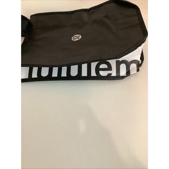 Lululemon holiday tote bag. Black & White 9” x 12” - - Picture 3 of 4